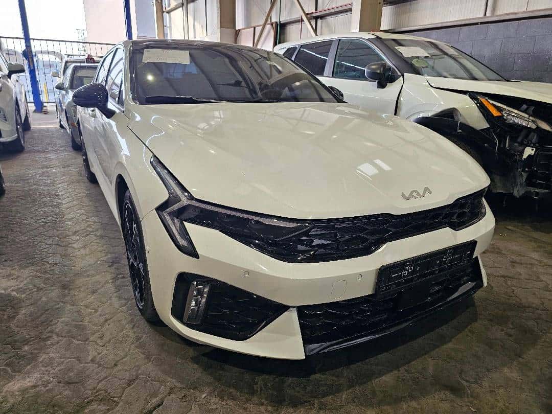 Kia K5 2024 thumbnail 1