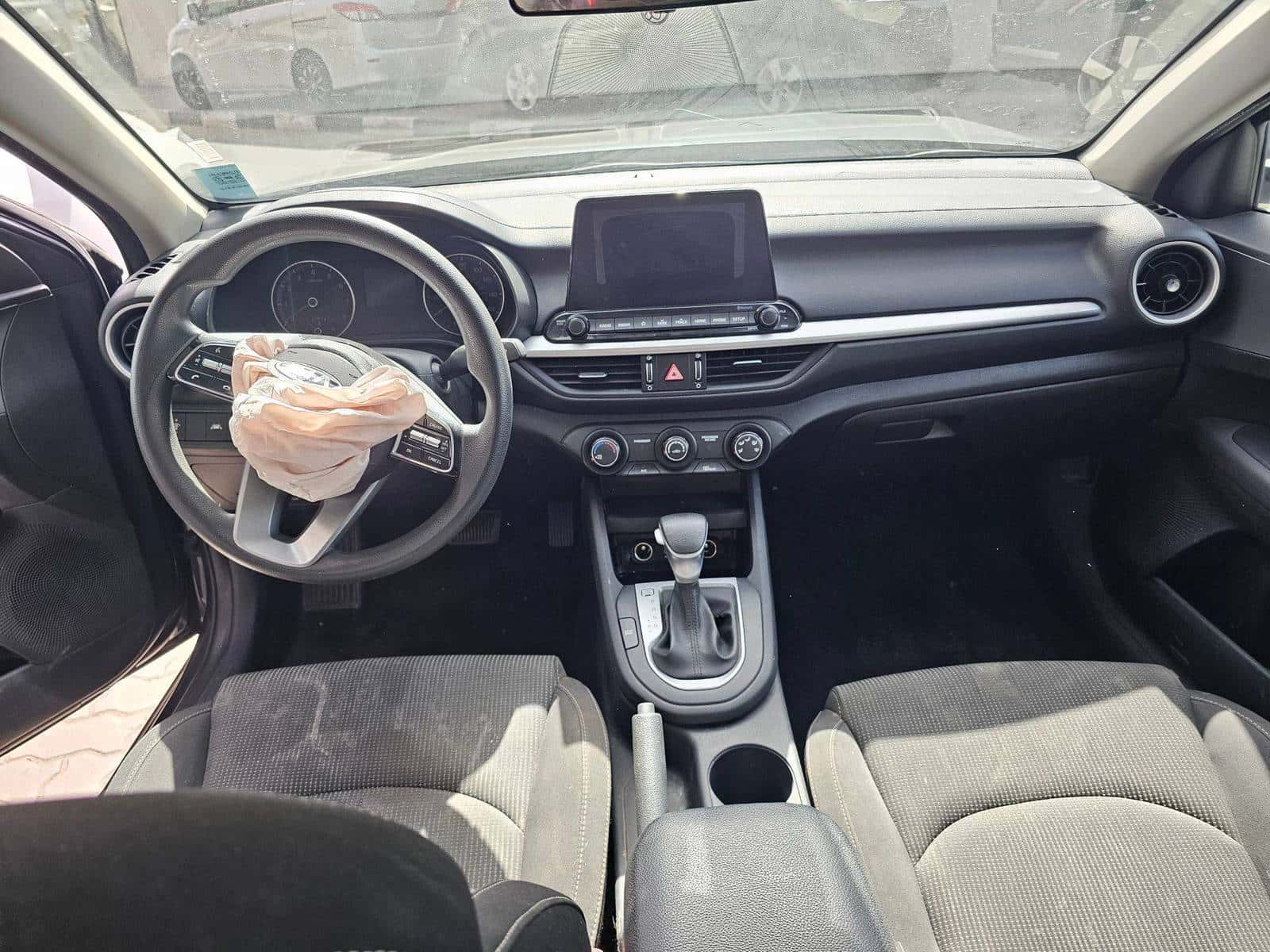 KIA FORTE 2021 thumbnail 6