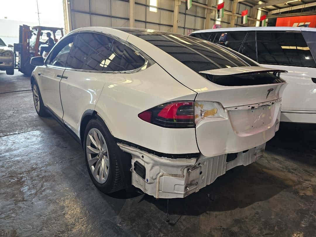 TESLA MODEL X - Exterior