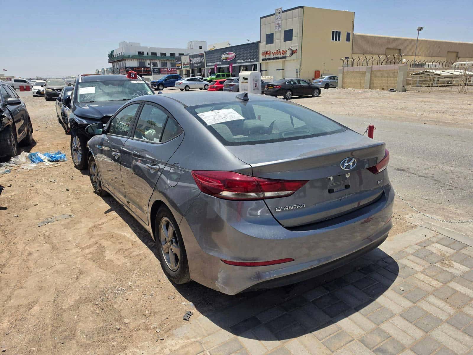 Hyundai Elantra 2018 thumbnail 2