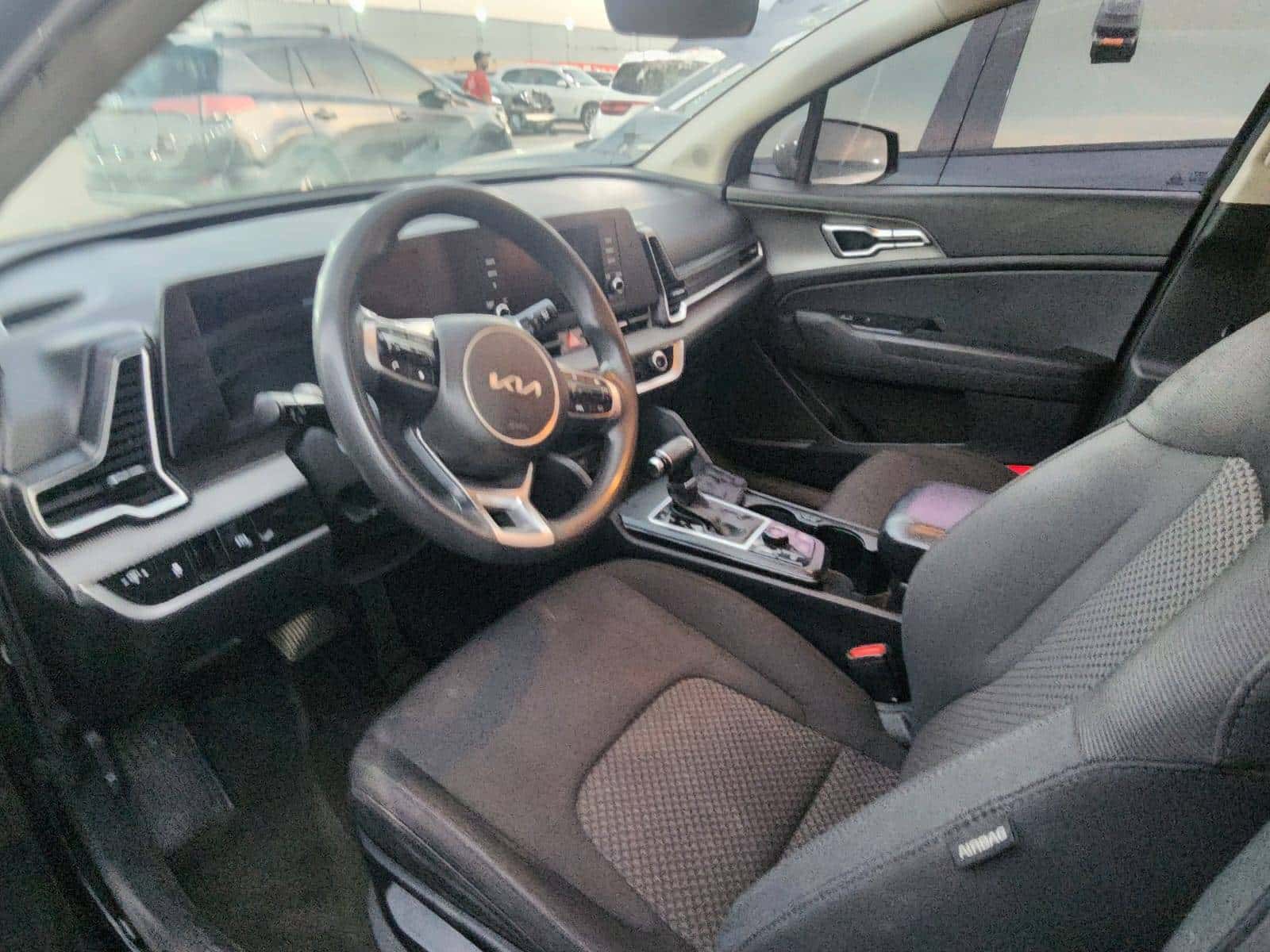 KIA SPORTAGE 2023 thumbnail 6