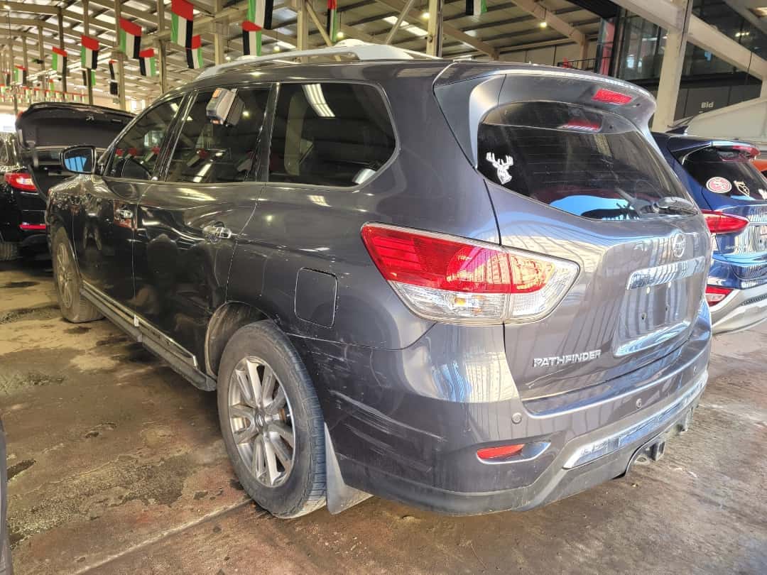 NISSAN PATHFINDER - Exterior