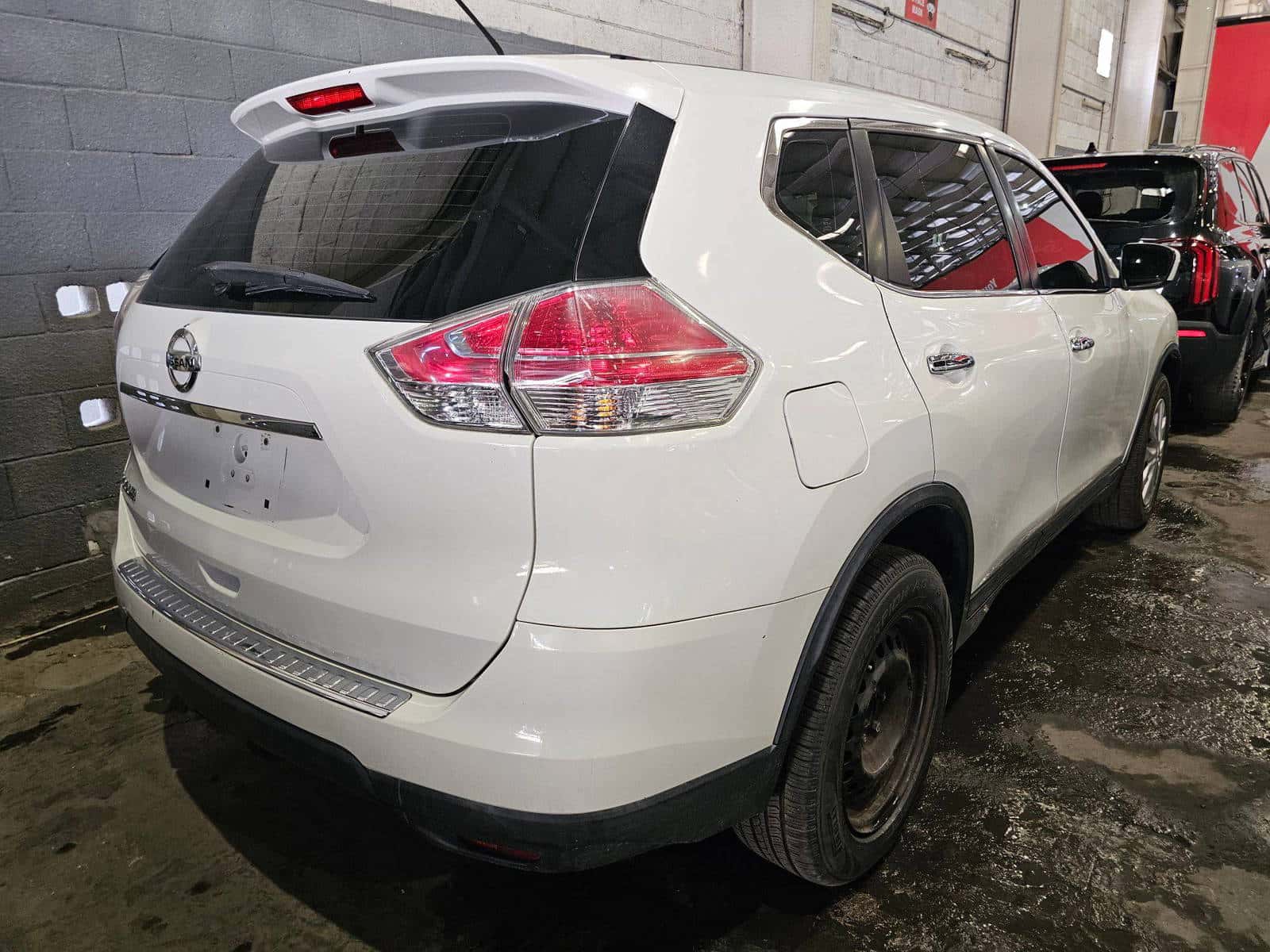 Nissan Rogue 2015 thumbnail 2