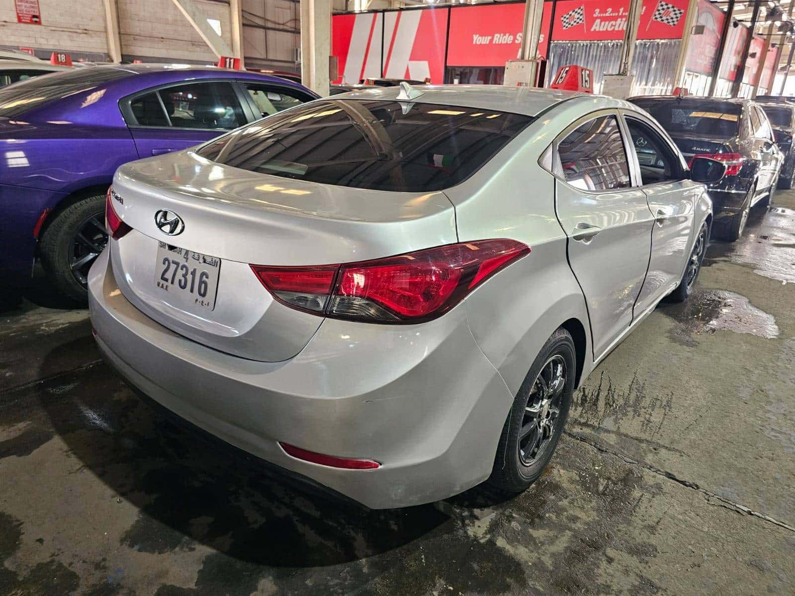 Hyundai Elantra 2015 thumbnail 5