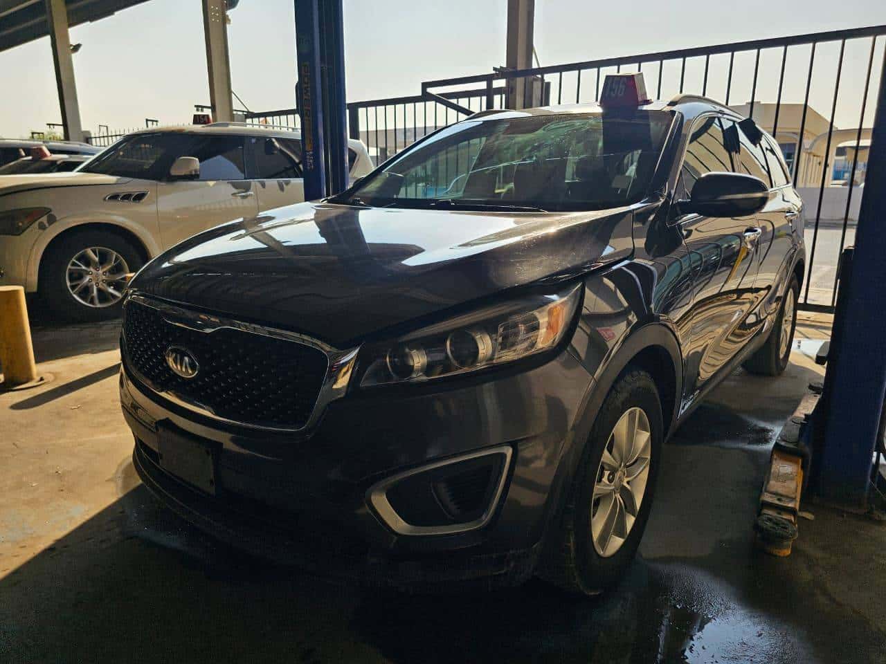 Kia Sorento 2017 thumbnail 2