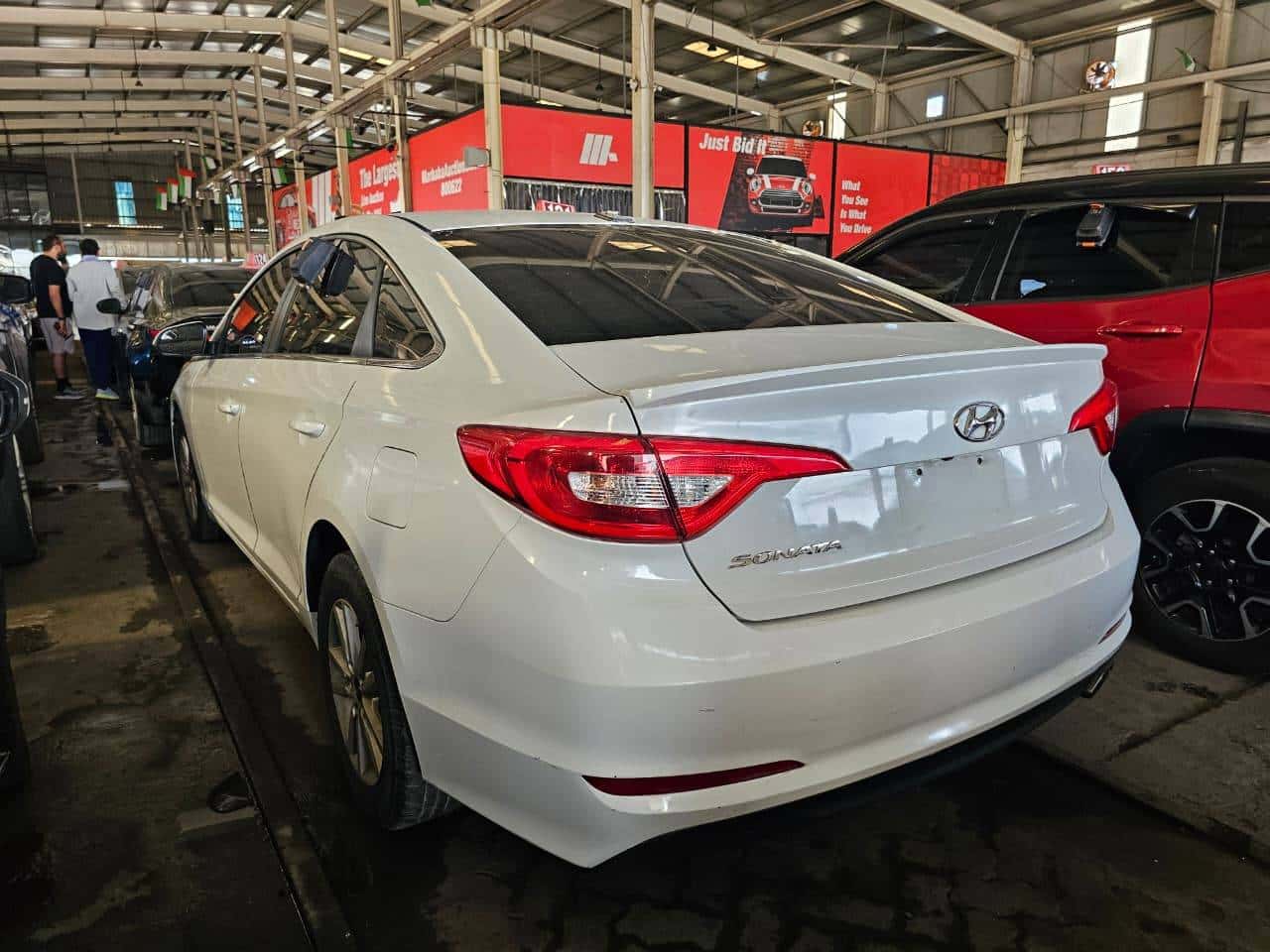 Hyundai Sonata 2015 thumbnail 2