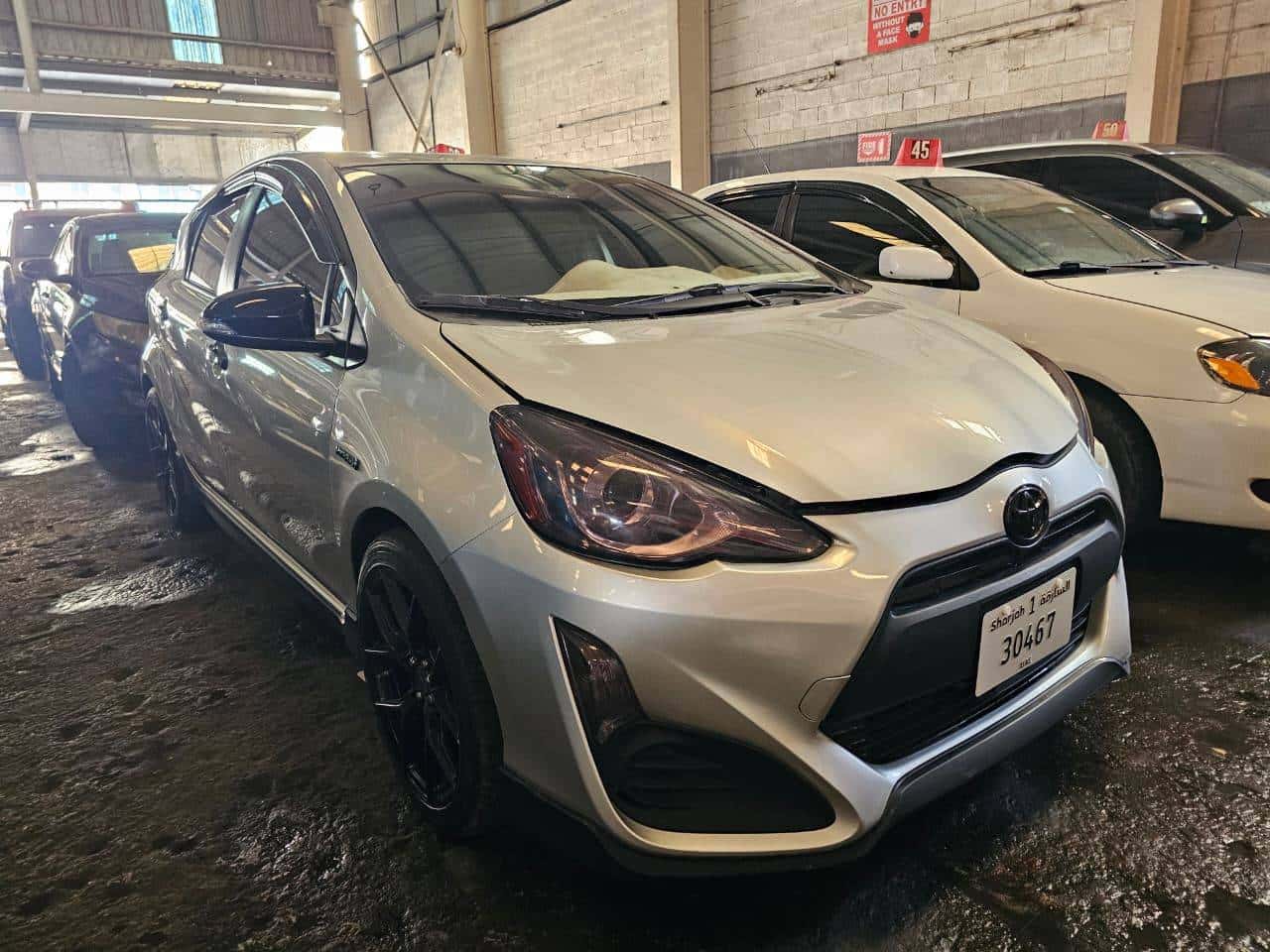 Toyota Prius C 2017 thumbnail 5