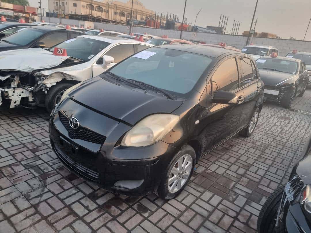 Toyota Yaris 2010 thumbnail 2