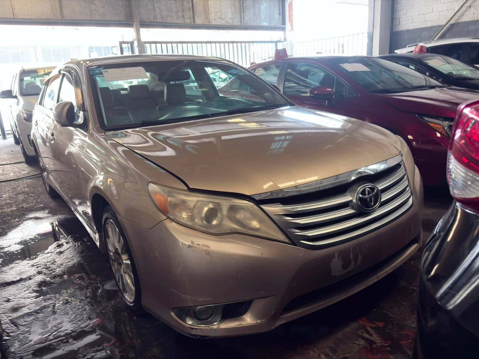 TOYOTA AVALON 2011 thumbnail 5