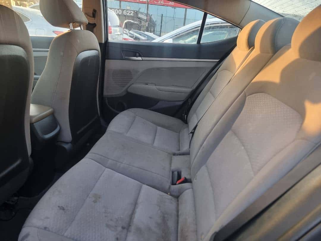 Hyundai Elantra 2019 thumbnail 3