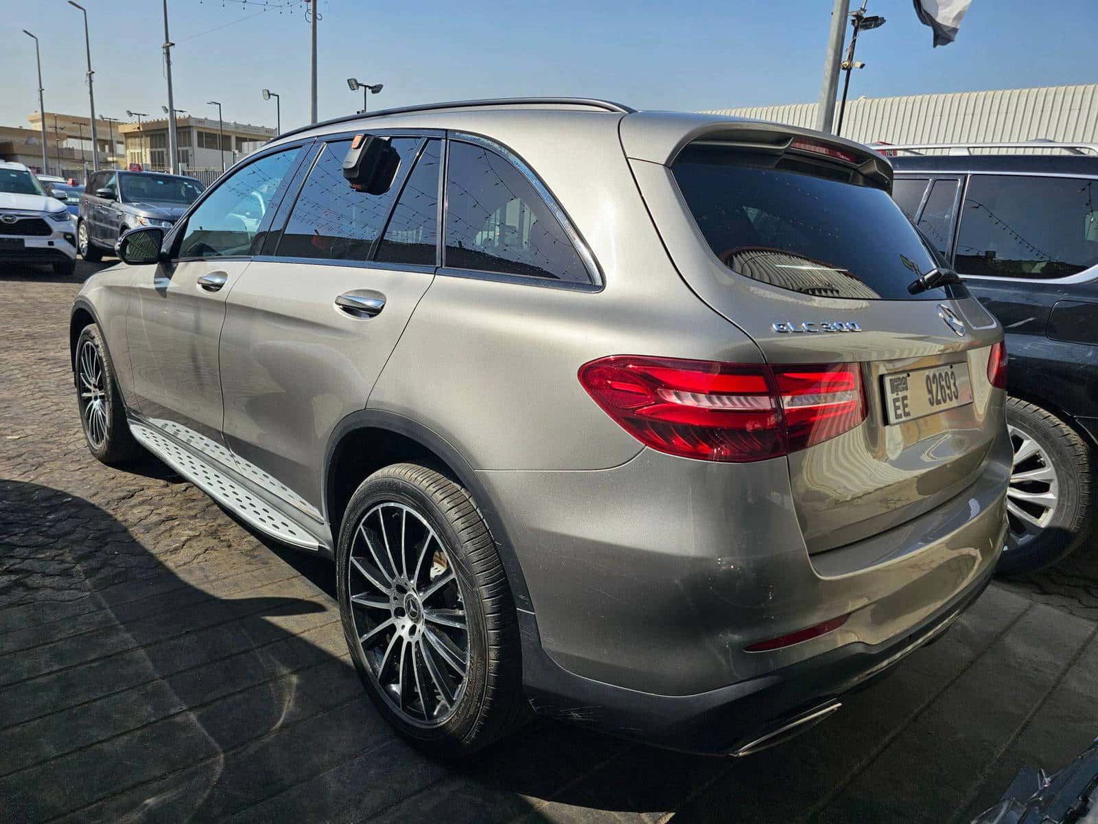 MERCEDES BENZ GLC-300 2019 thumbnail 2