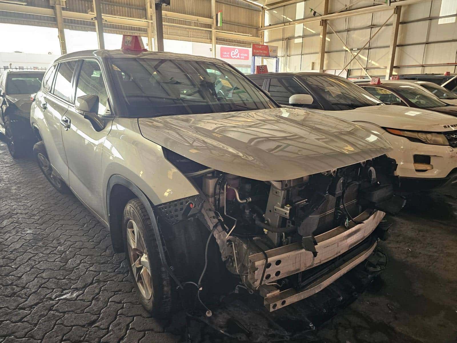 Toyota Highlander 2022 thumbnail 3