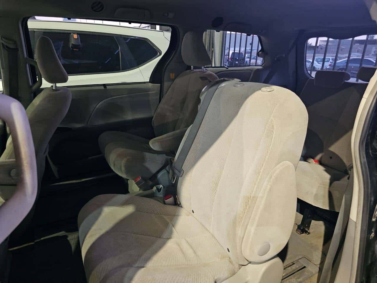 TOYOTA SIENNA 2013 thumbnail 6
