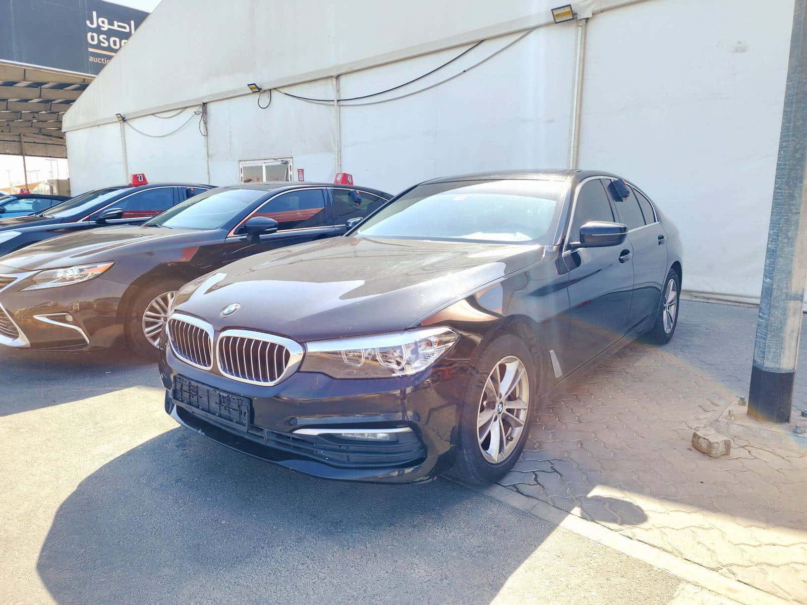 BMW 520I - Exterior