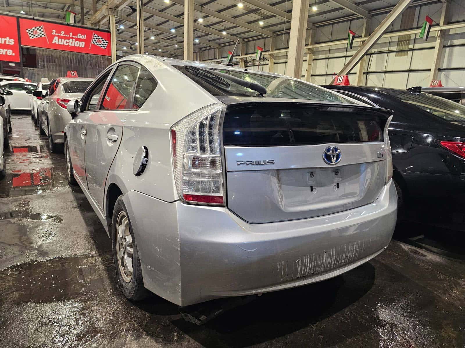 TOYOTA PRIUS 2011 thumbnail 2