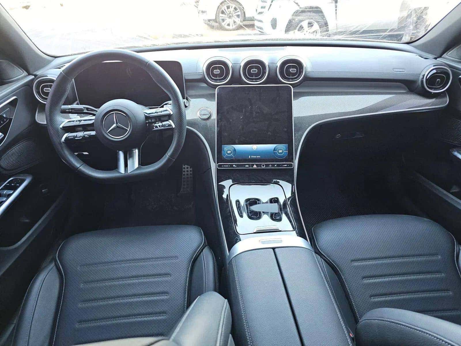 MERCEDES BENZ C200 2024 thumbnail 7