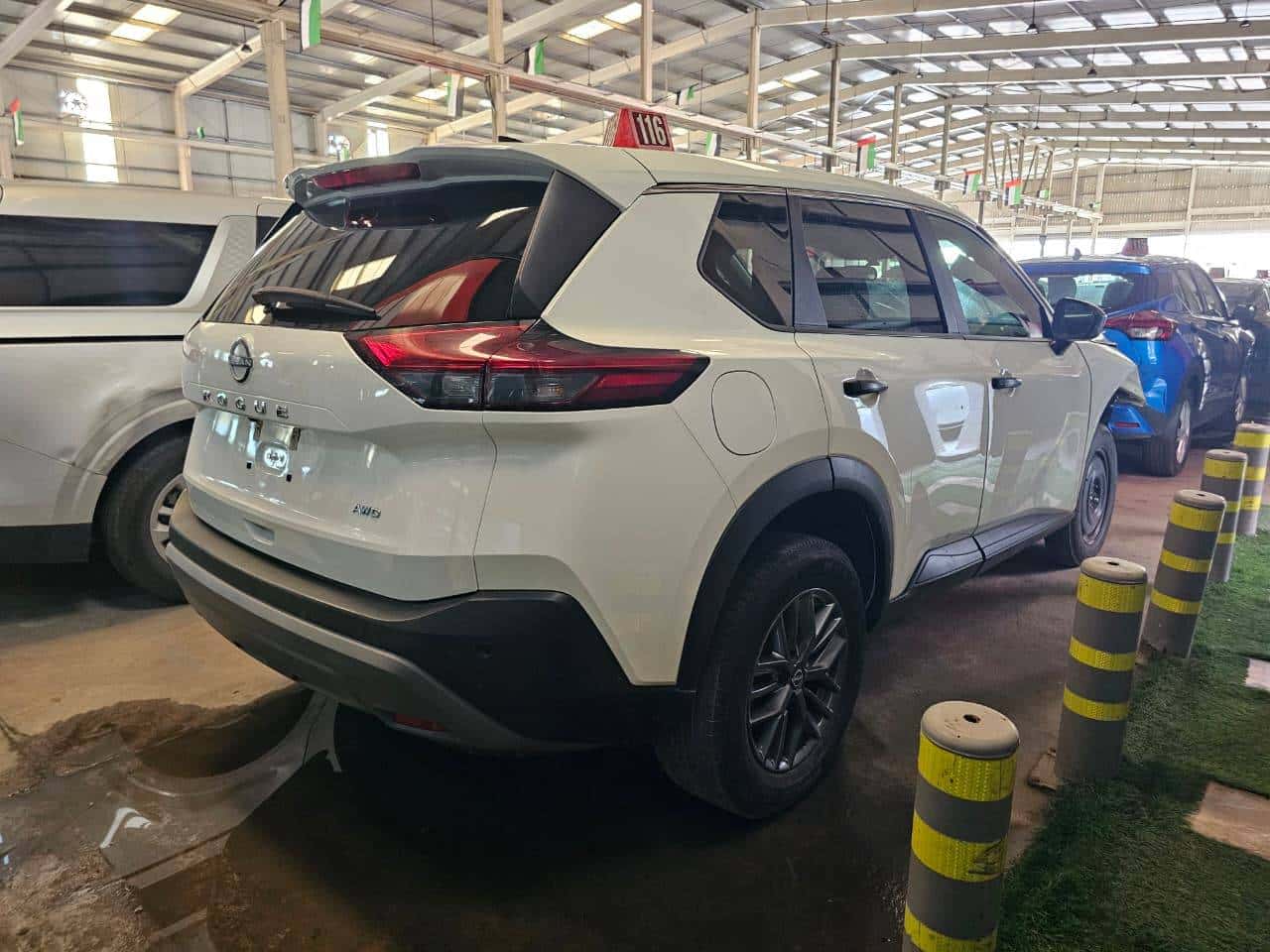 Nissan Rogue 2023 thumbnail 4