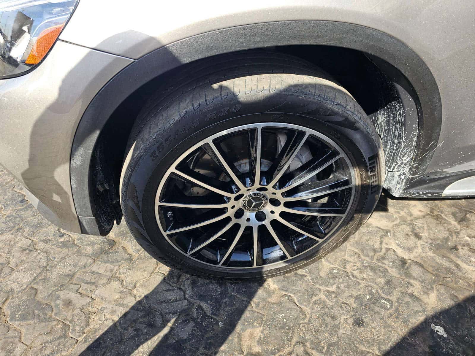 MERCEDES BENZ GLC-300 2019 thumbnail 5