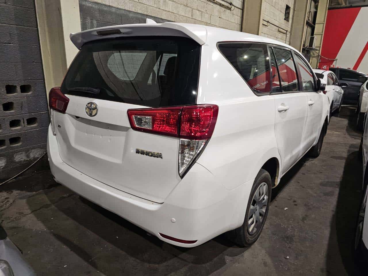 Toyota INNOVA 2021 thumbnail 5