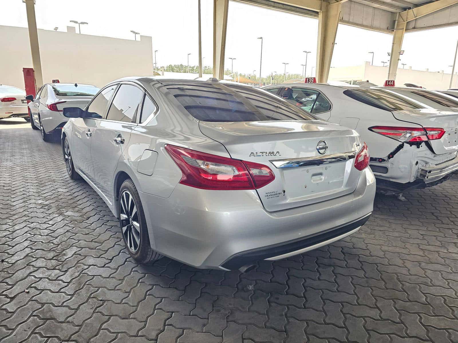 NISSAN ALTIMA - Exterior