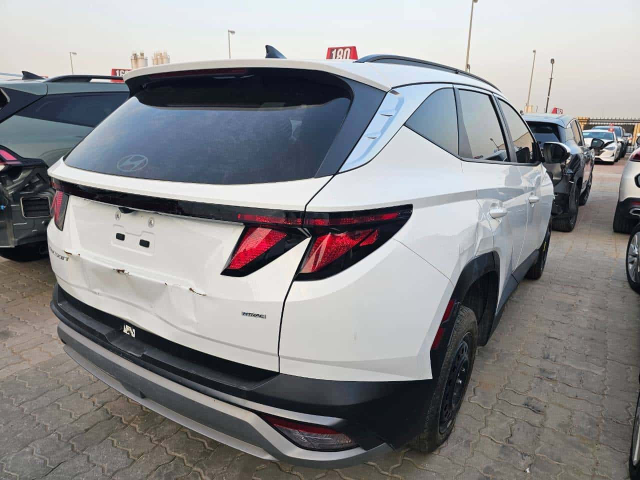 HYUNDAI TUCSON 2025 thumbnail 1