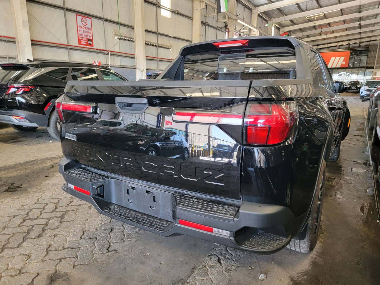 Hyundai Santa Cruz 2023 thumbnail 2