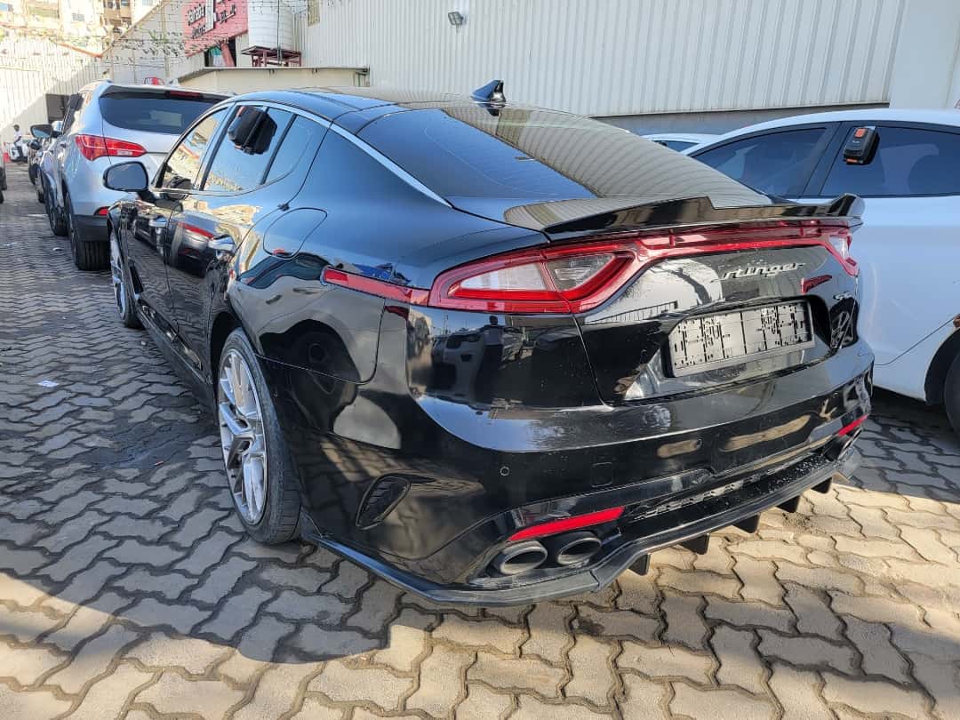 KIA STINGER - Exterior