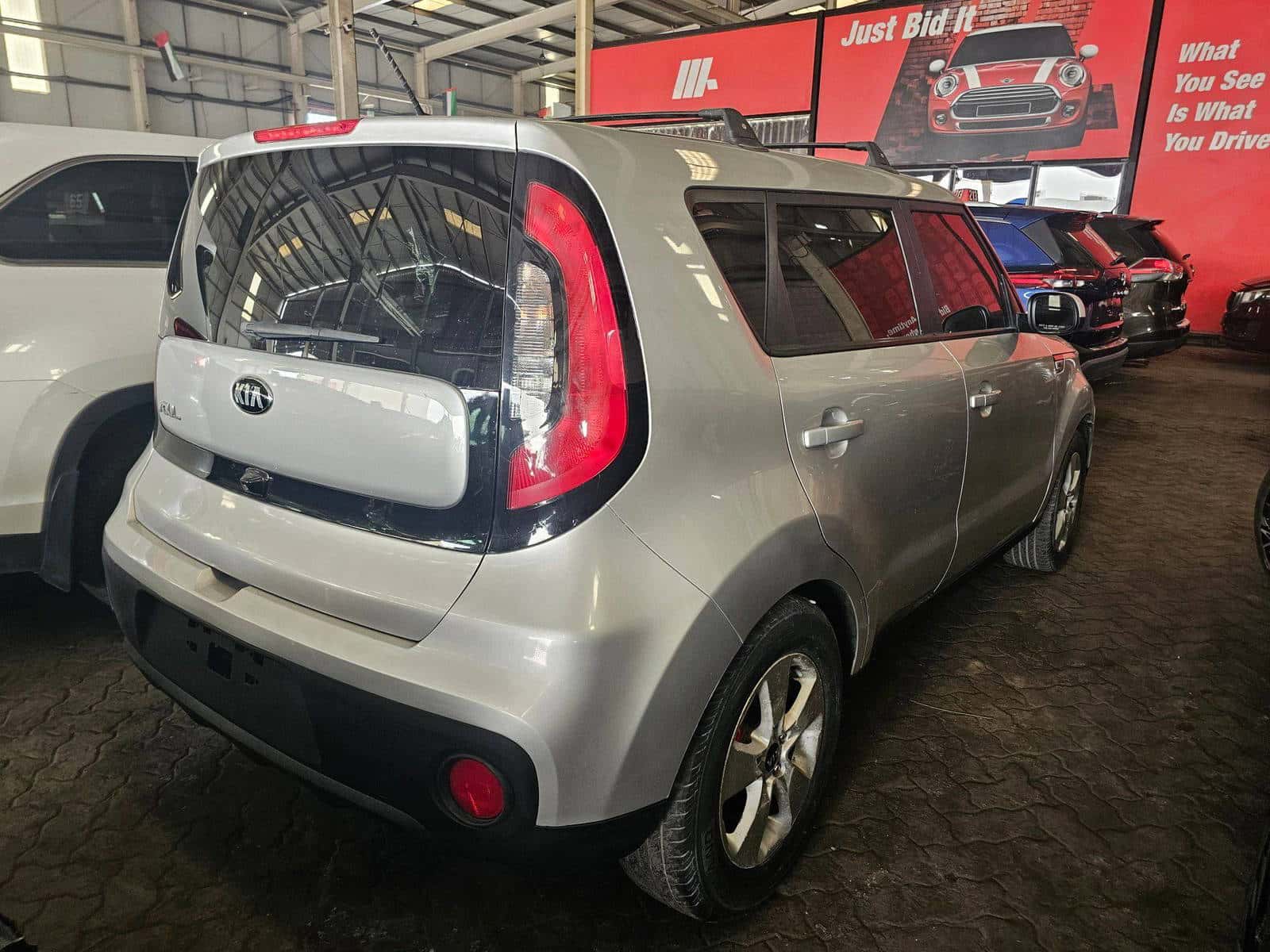 Kia Soul 2018 thumbnail 2