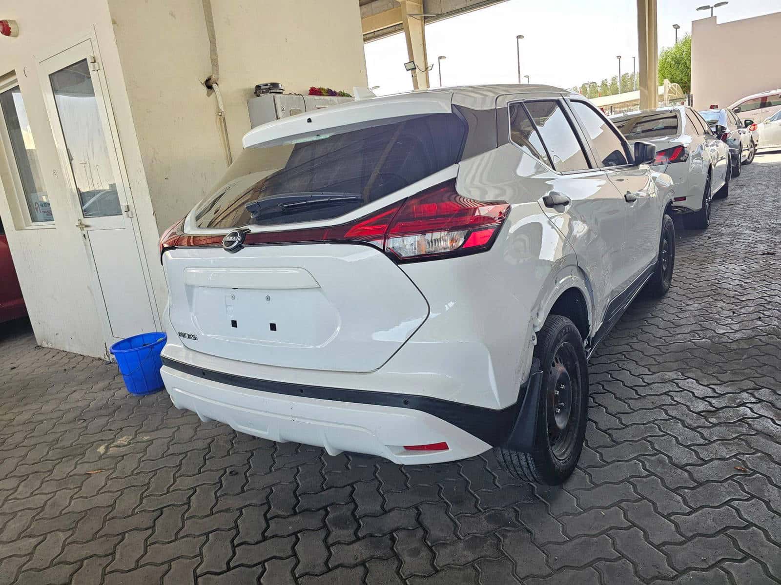 NISSAN KICKS 2022 thumbnail 2