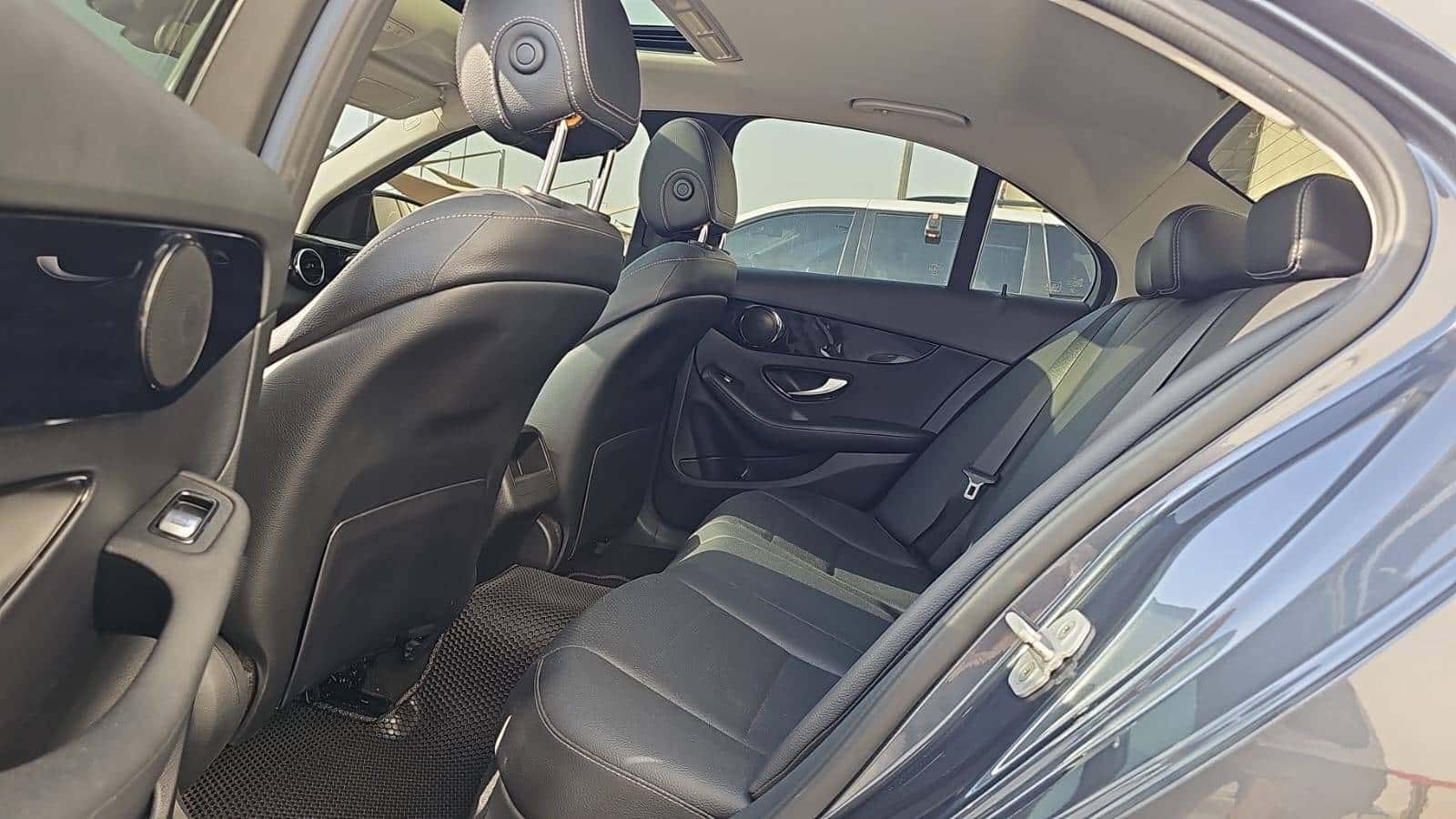 MERCEDES BENZ C200 2016 thumbnail 7