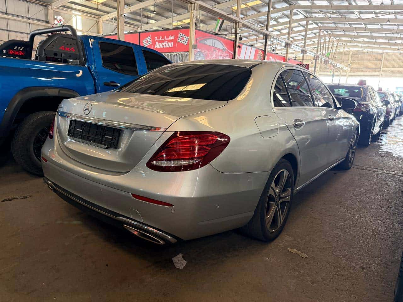 MERCEDES BENZ E-300 2019 thumbnail 2