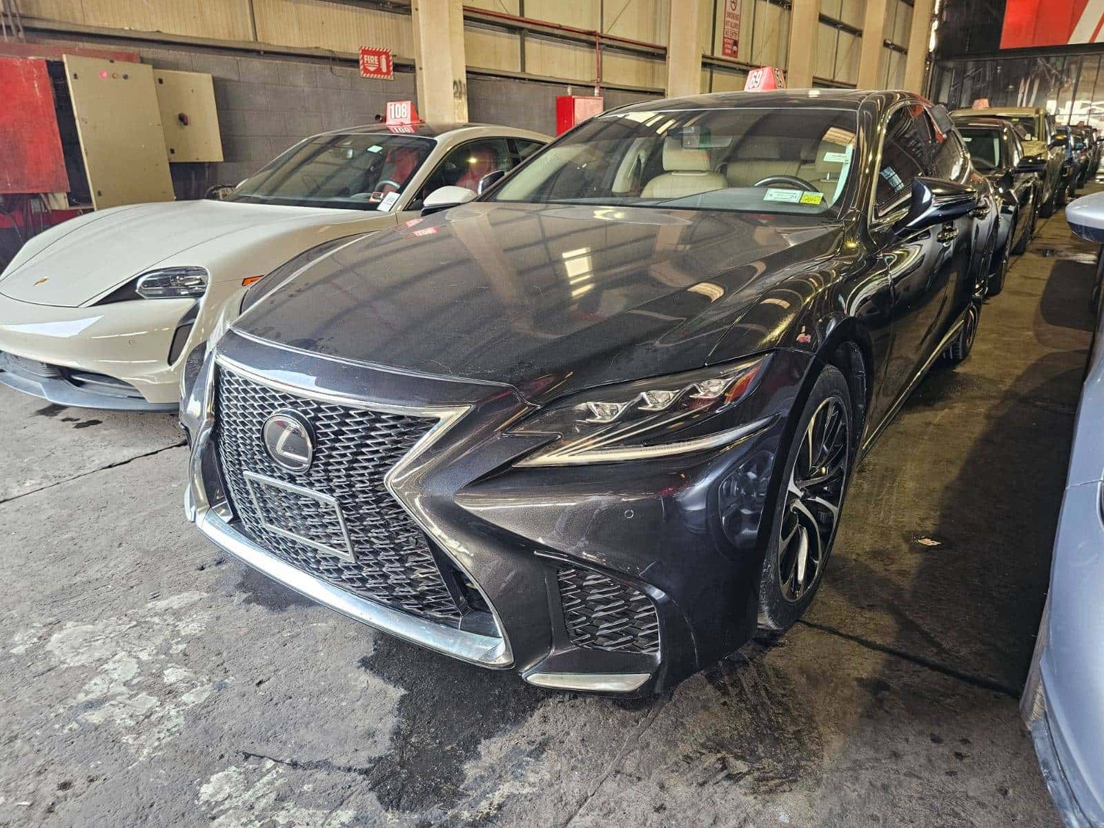 Lexus LS 500 2018 thumbnail 2