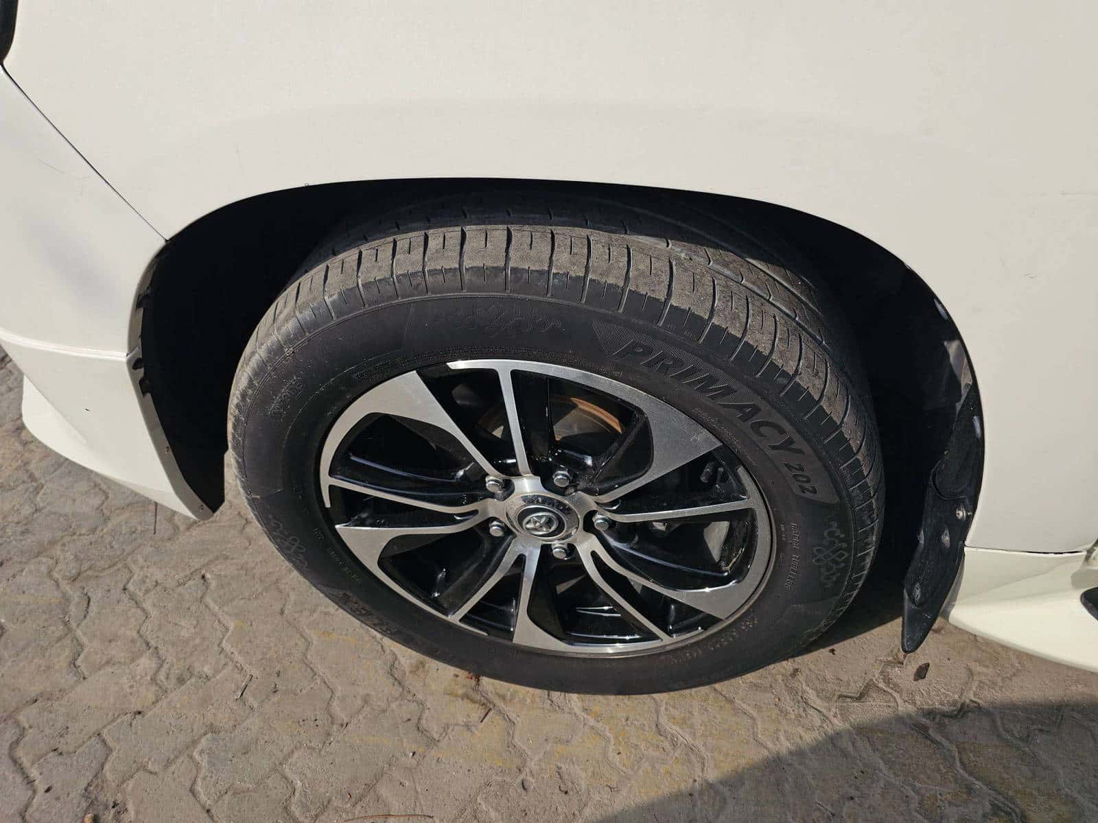 Toyota Land Cruiser 2014 thumbnail 5