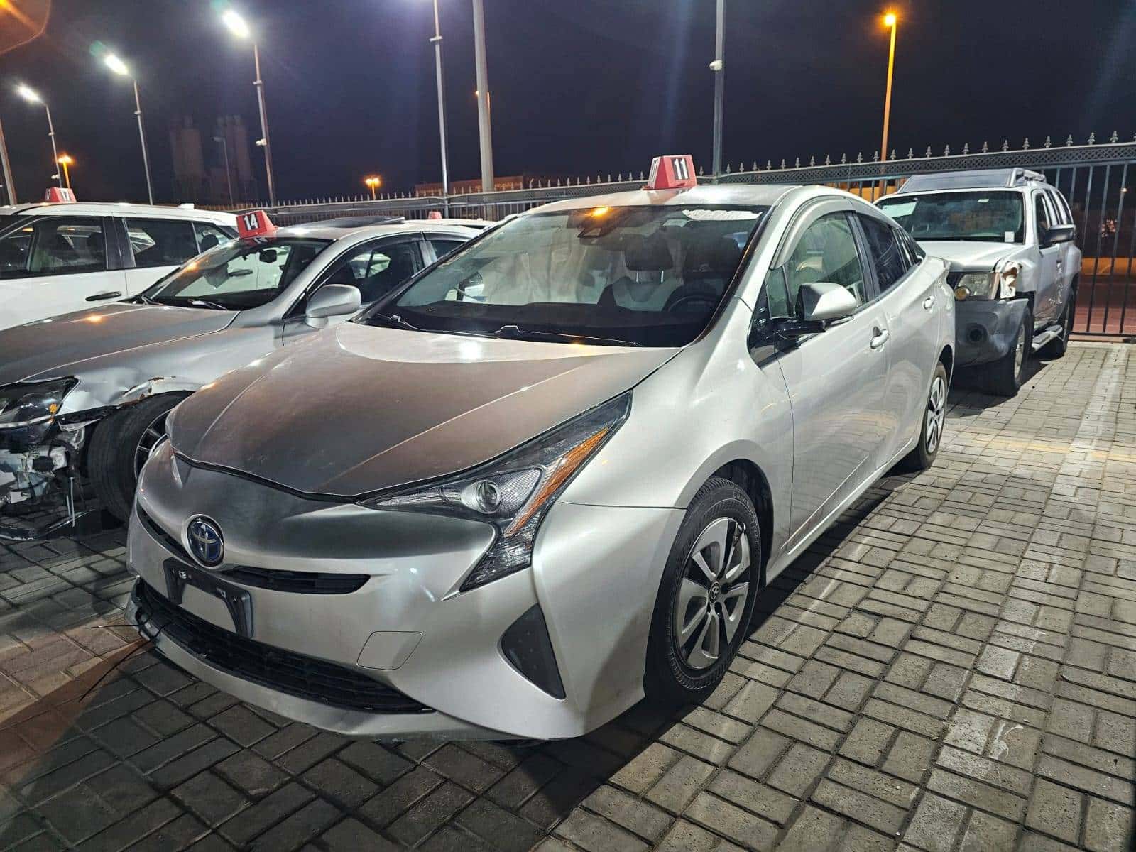 TOYOTA PRIUS 2017 thumbnail 1
