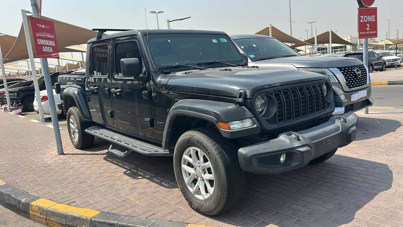 Jeep Gladiator 2023 thumbnail 2