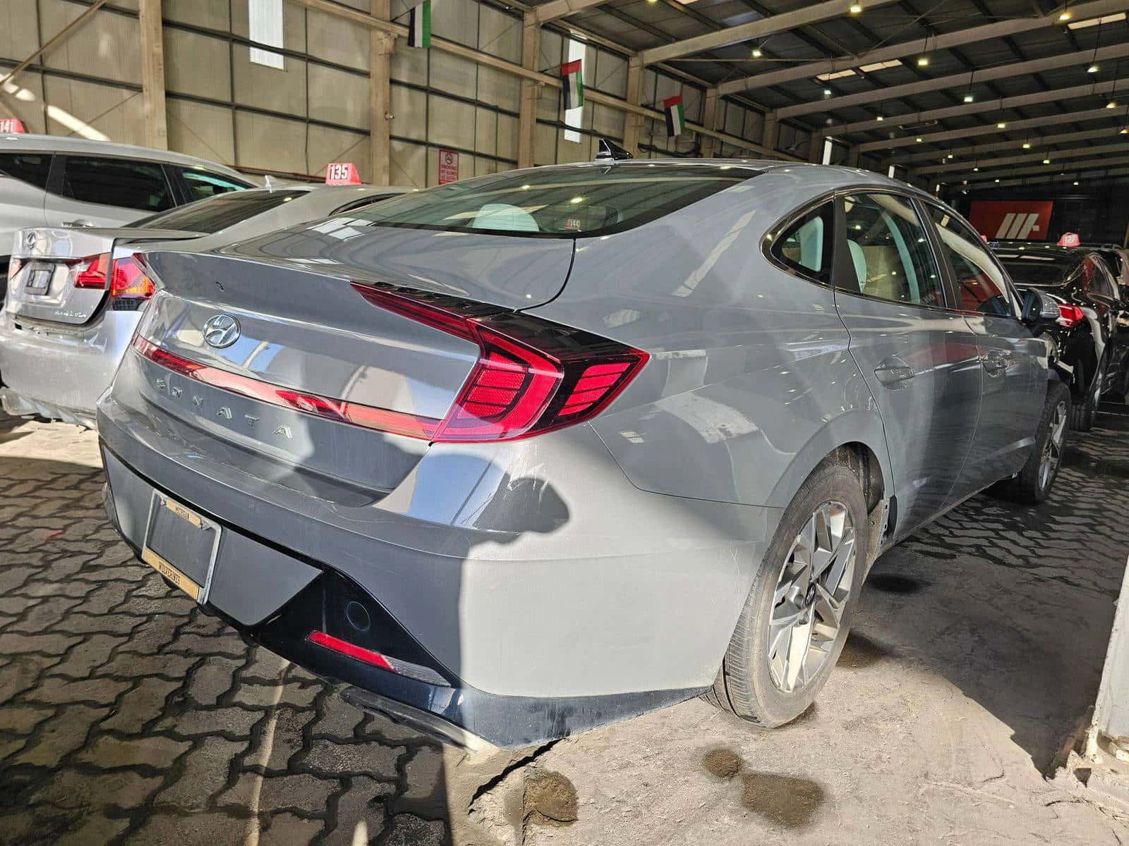 HYUNDAI SONATA 2022 thumbnail 2