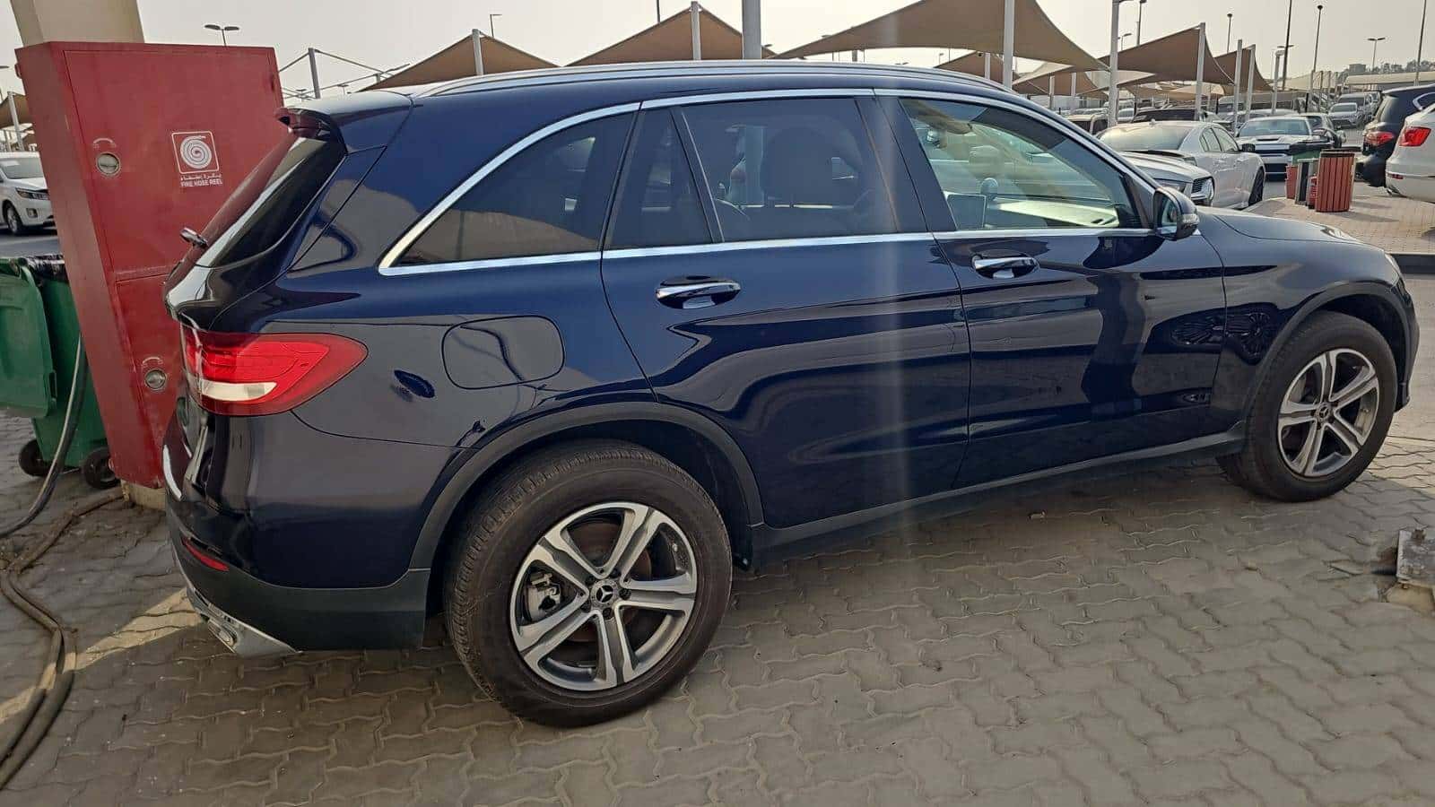 MERCEDES BENZ GLC-300 2018 thumbnail 4
