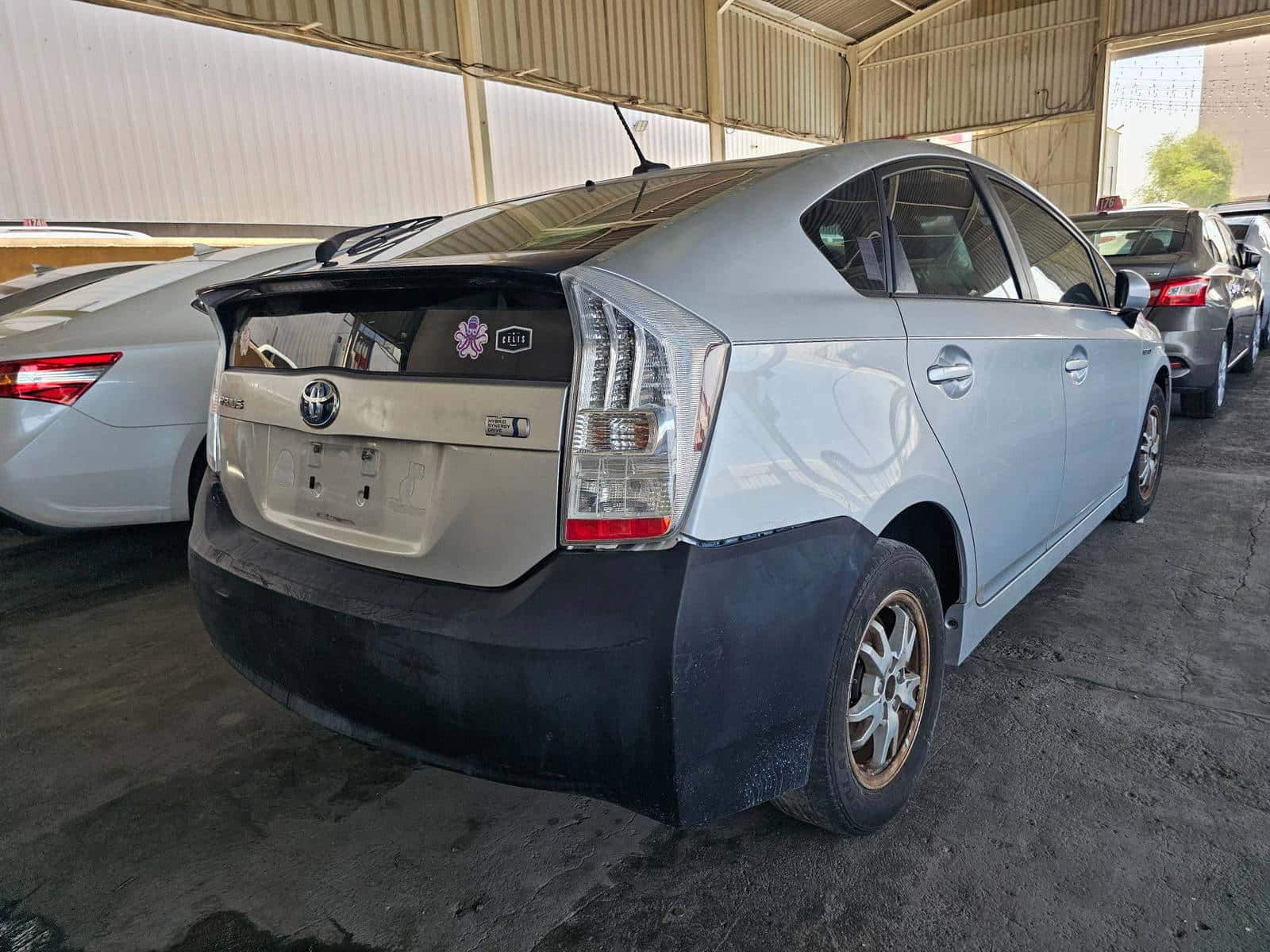 TOYOTA PRIUS 2011 thumbnail 3
