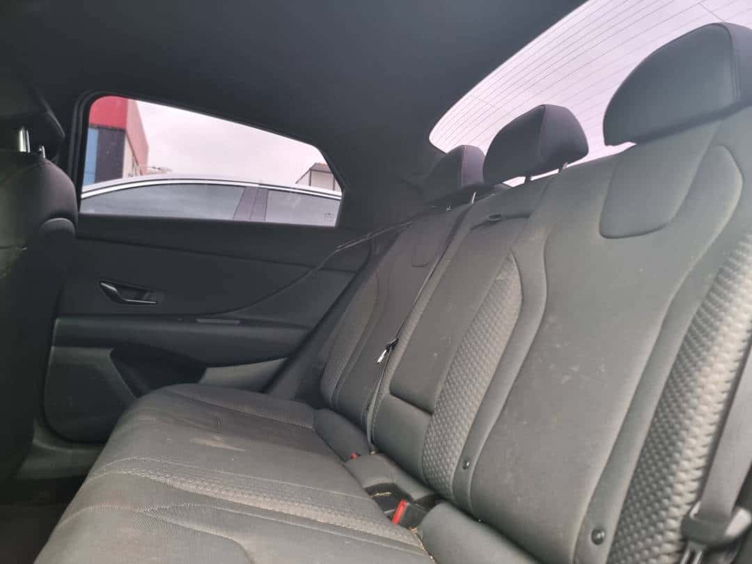 Hyundai Elantra 2023 thumbnail 5