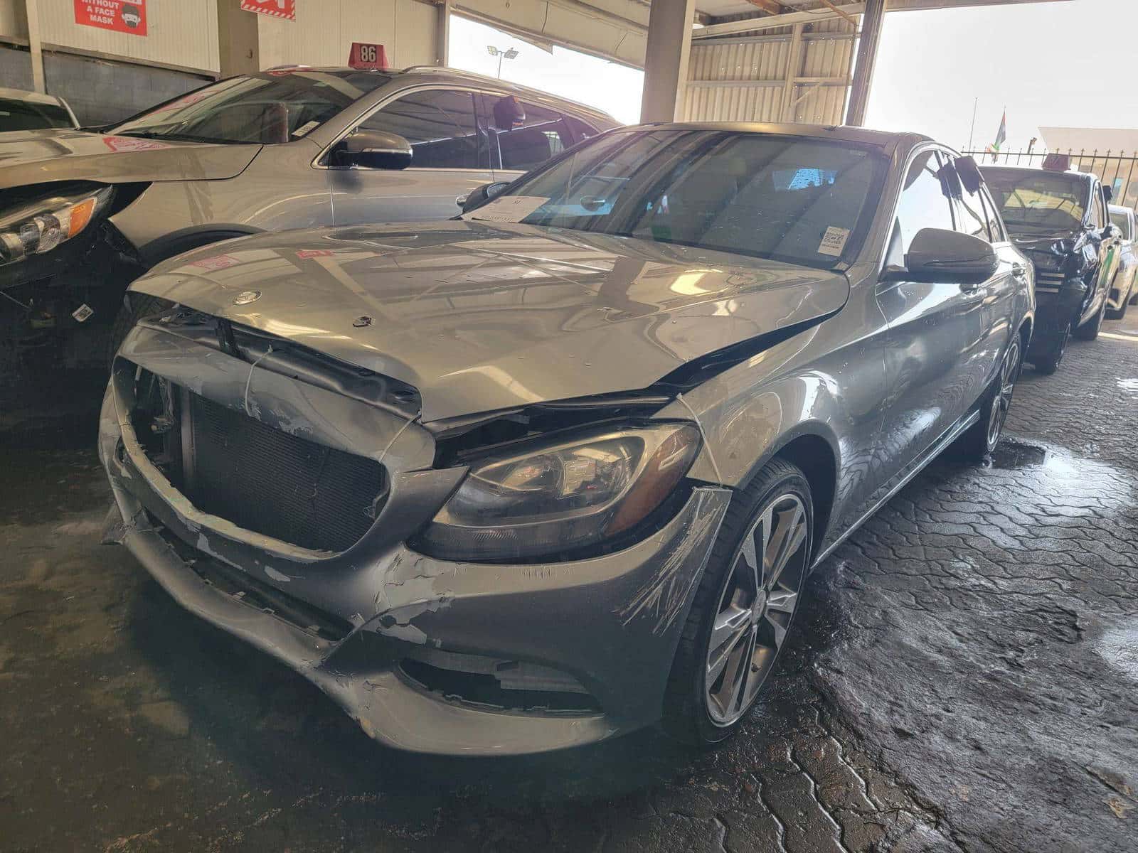 MERCEDES BENZ C300 - Exterior