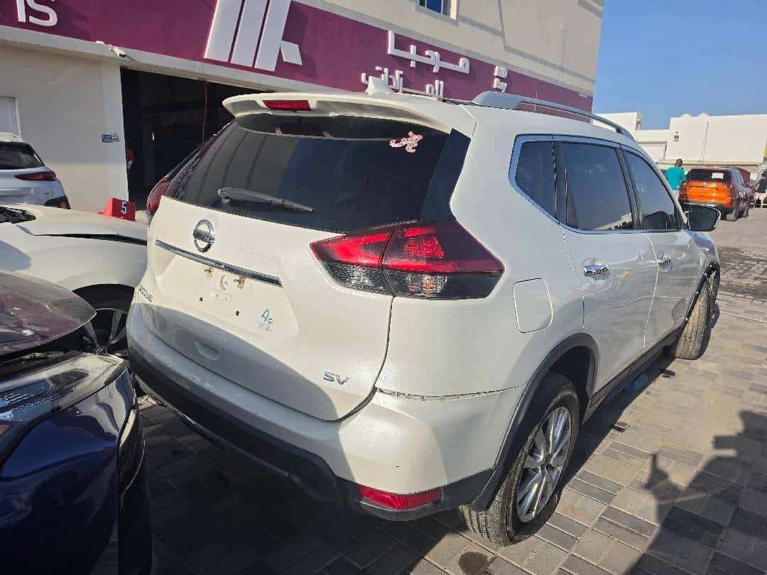 NISSAN ROGUE 2018 thumbnail 1