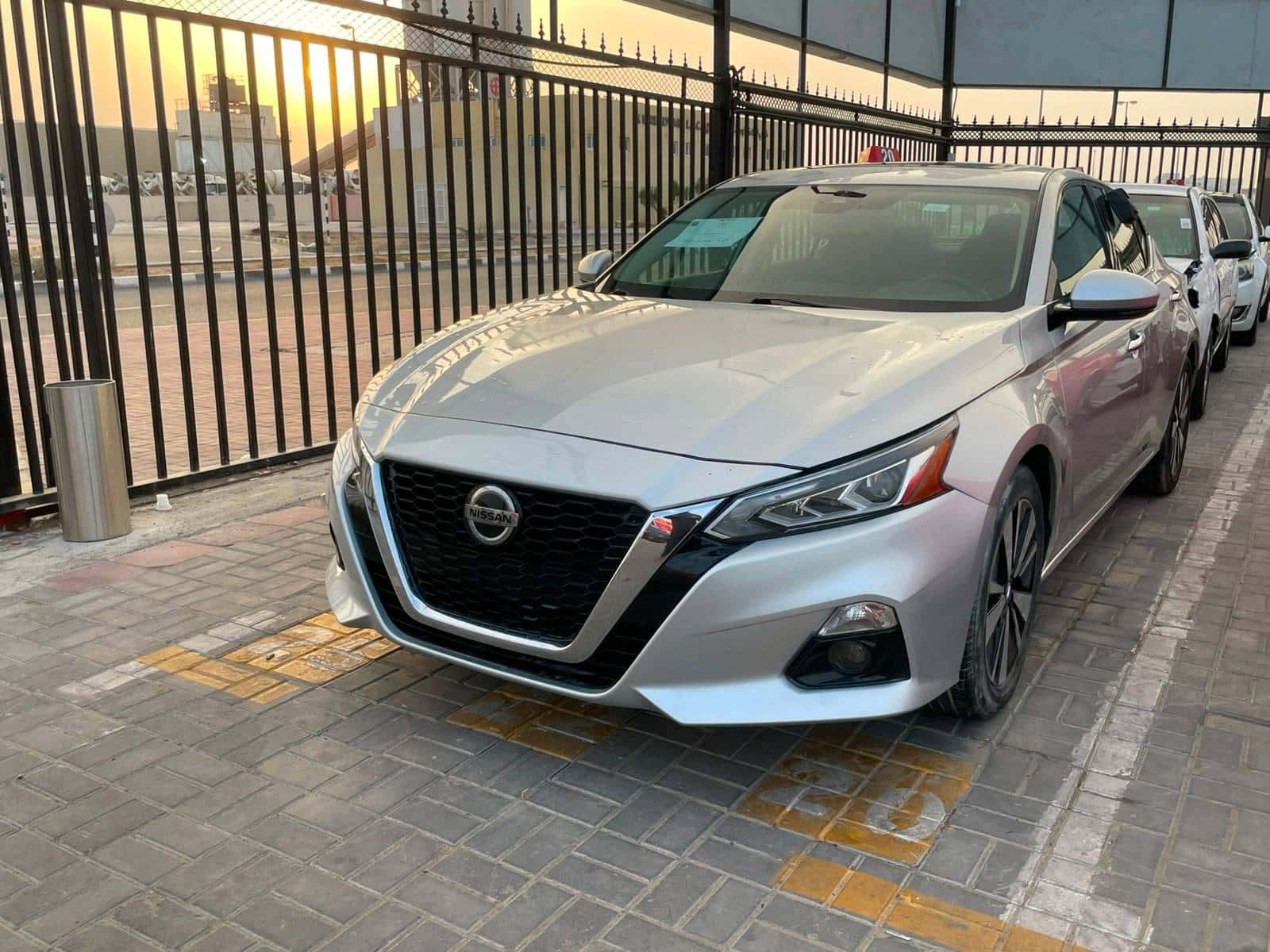 NISSAN ALTIMA 2019 thumbnail 3