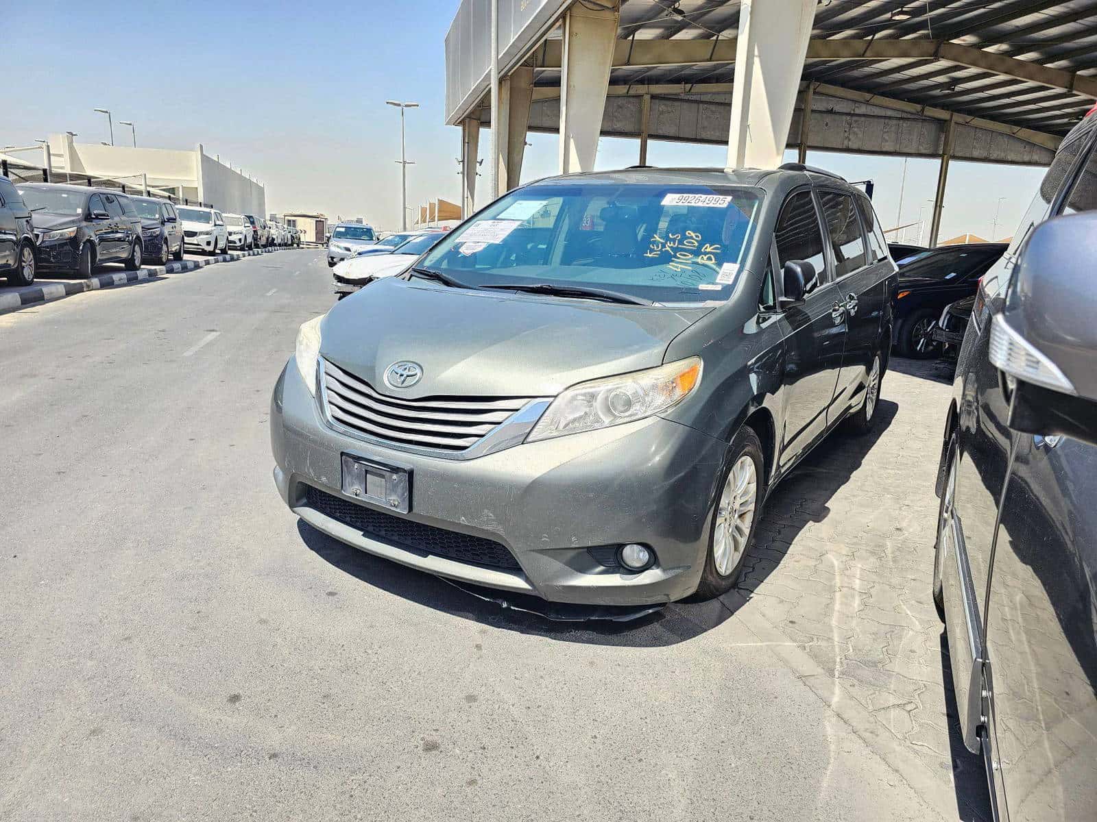 TOYOTA SIENNA 2014 thumbnail 3
