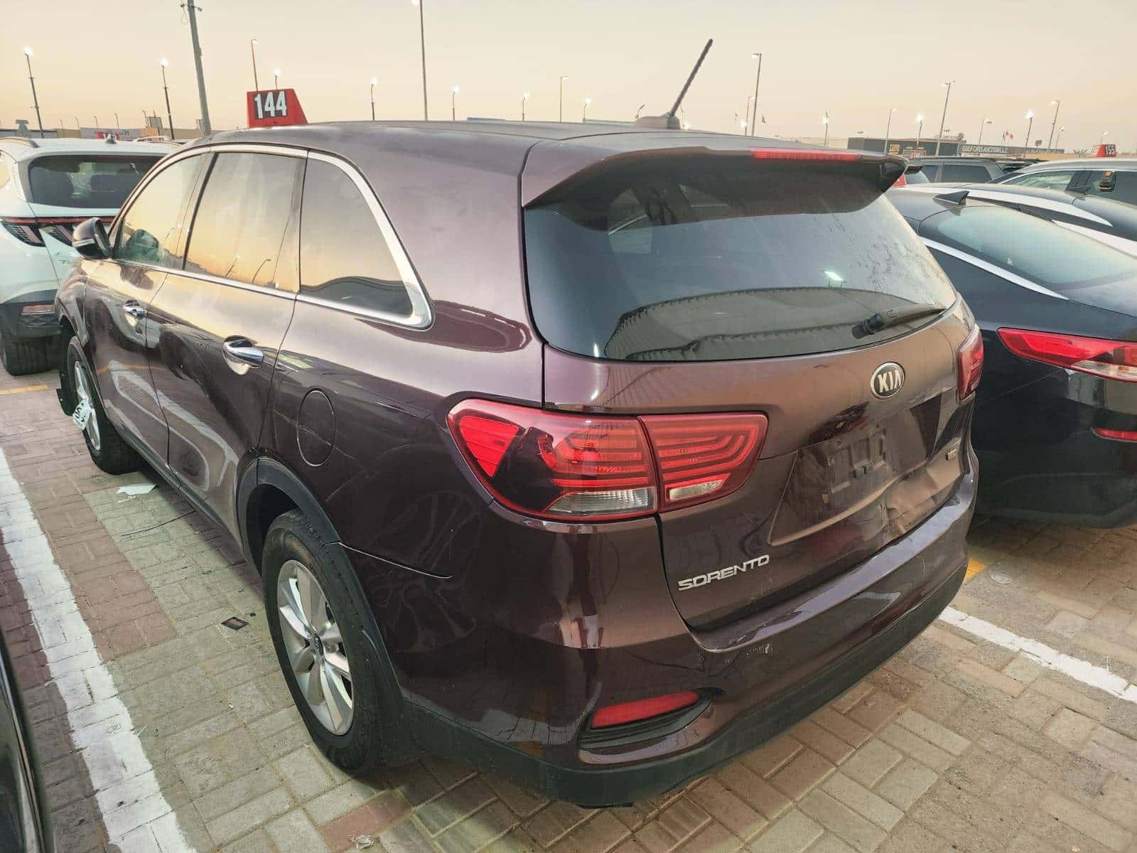 KIA SORENTO 2019 thumbnail 1