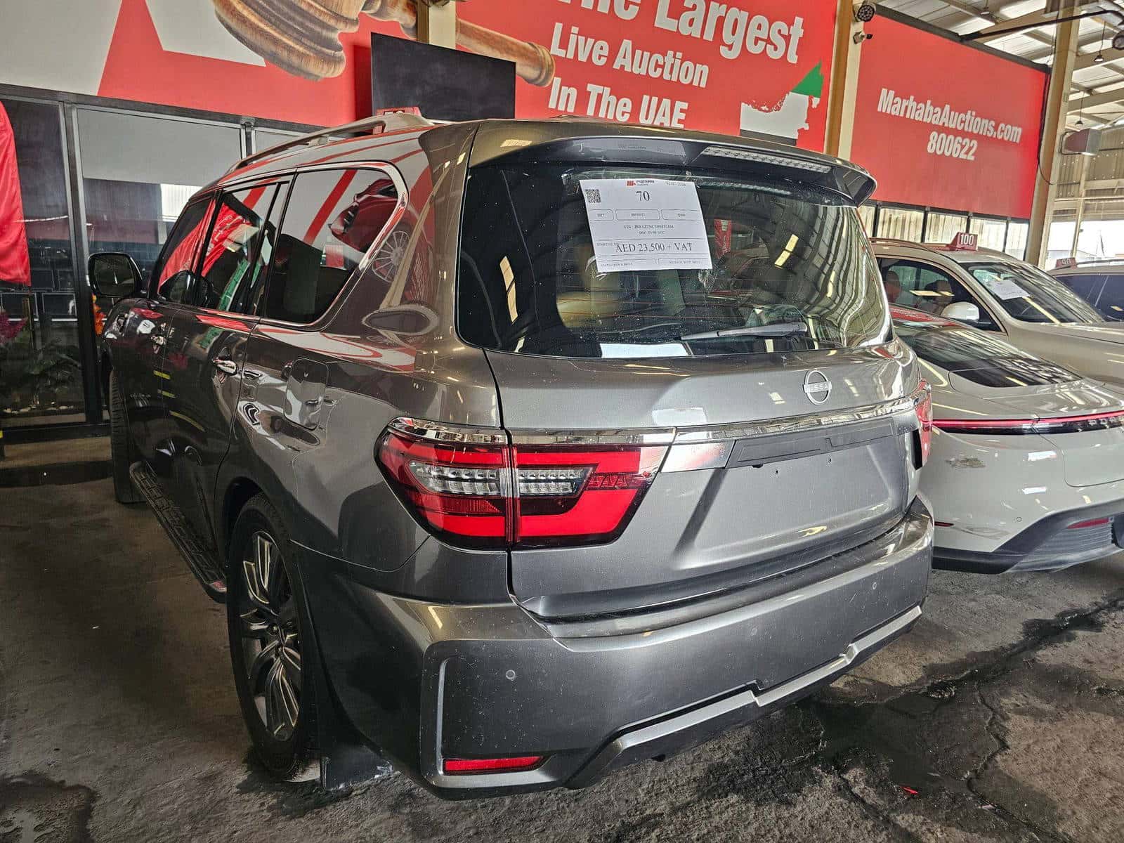 INFINITI QX80 2017 thumbnail 2
