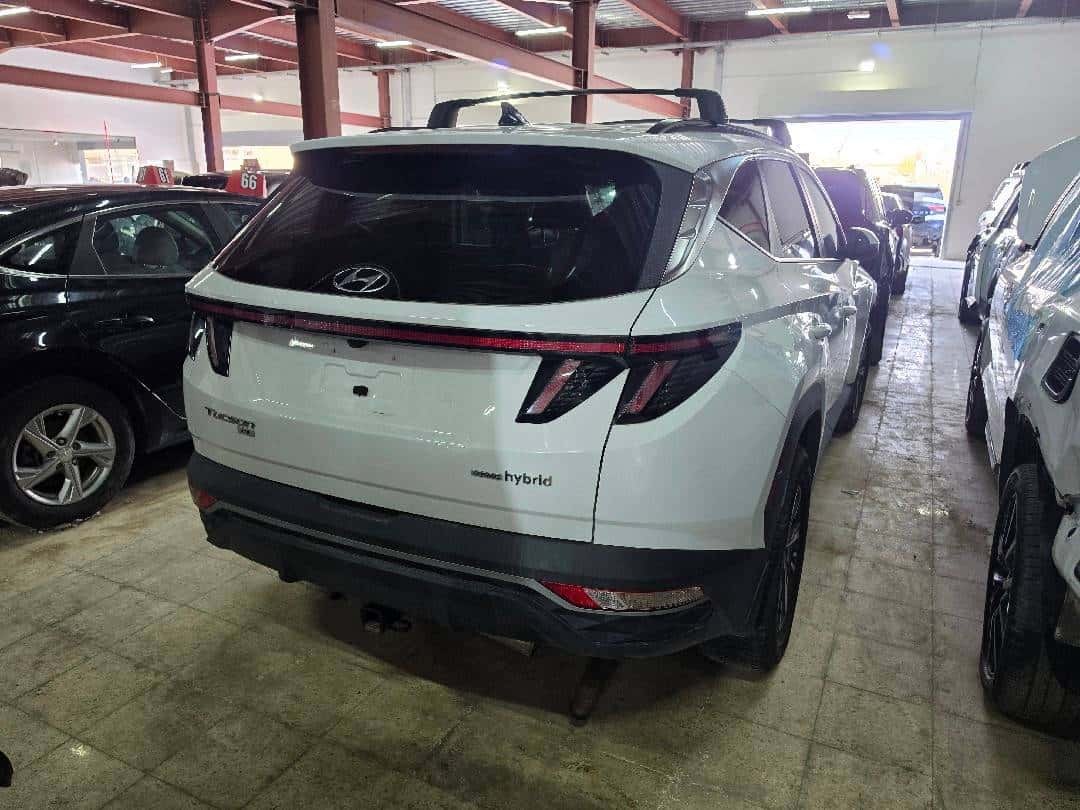 Hyundai Tucson 2023 thumbnail 1
