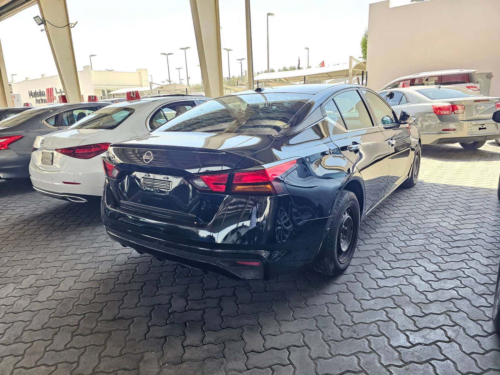 NISSAN ALTIMA 2019 thumbnail 2