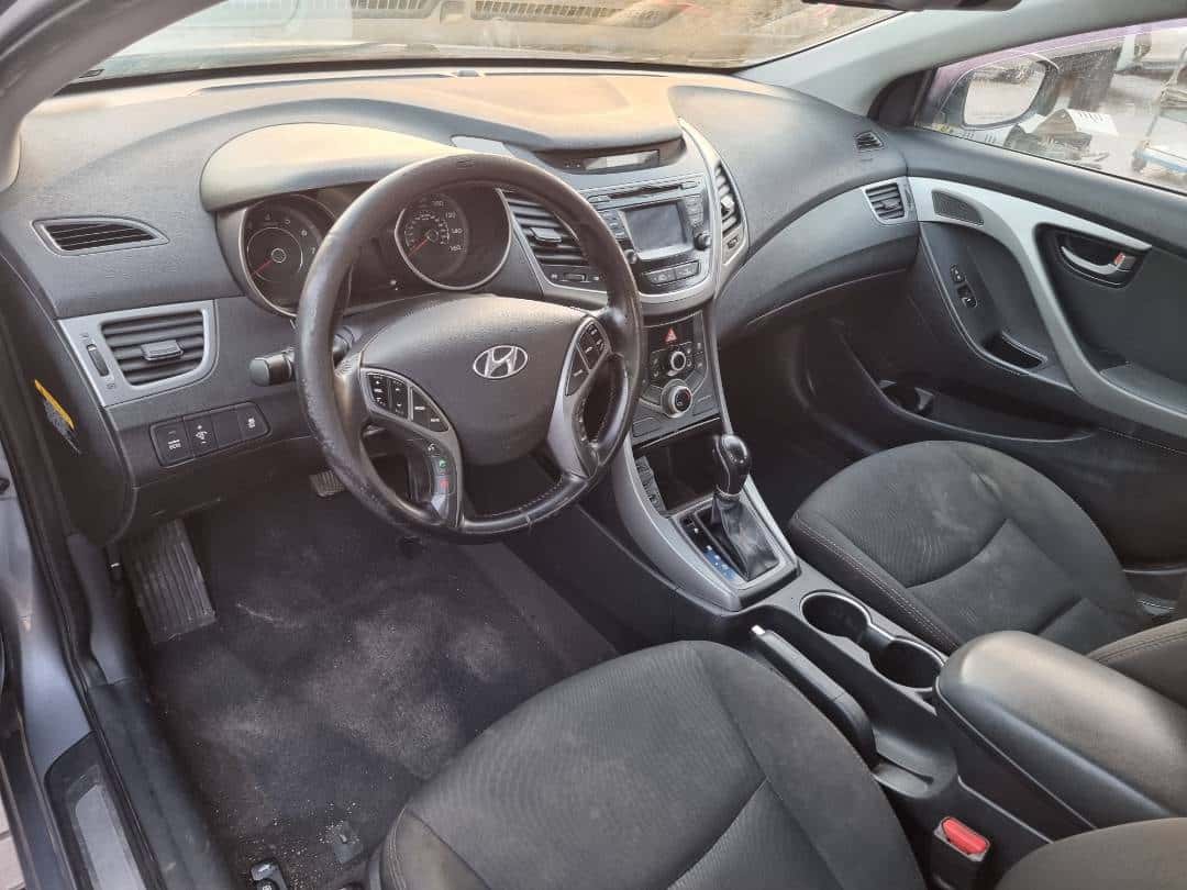 HYUNDAI ELANTRA - Exterior