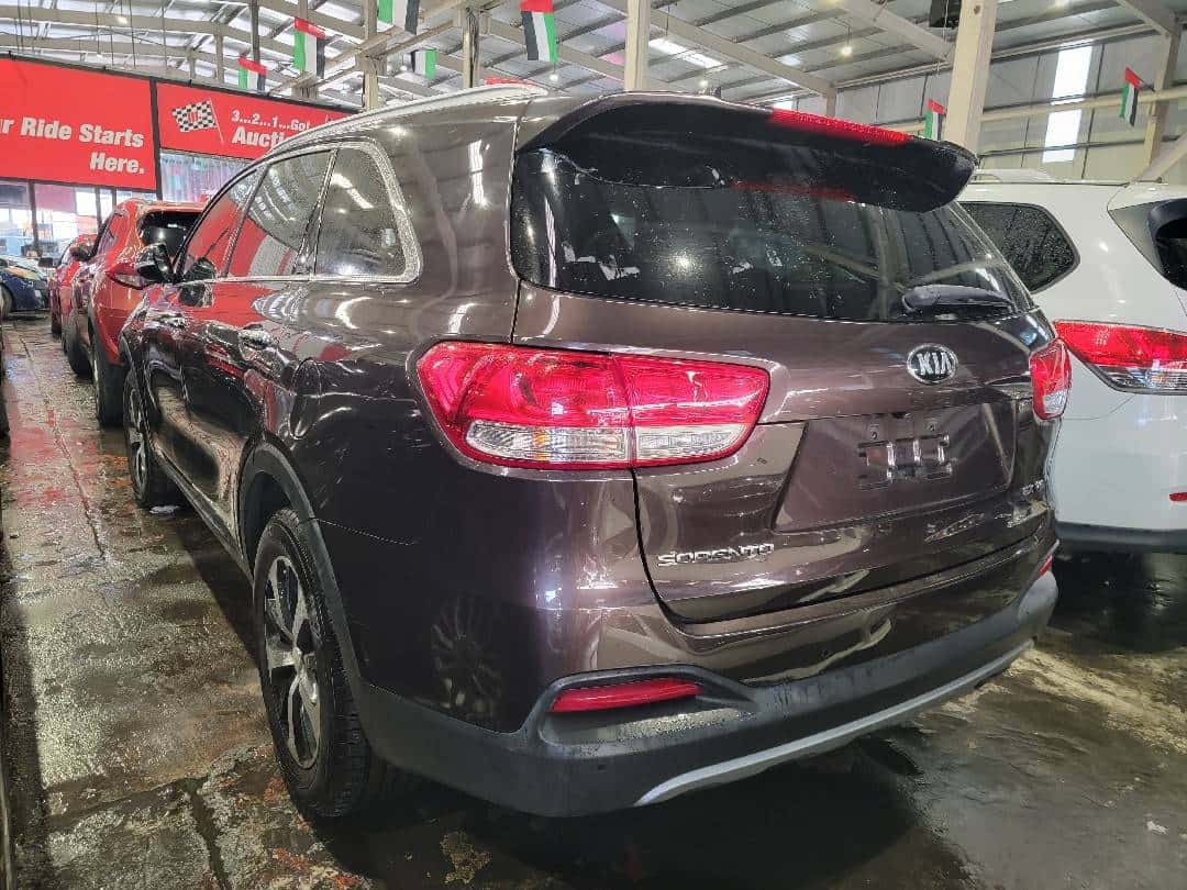 KIA SORENTO - Exterior
