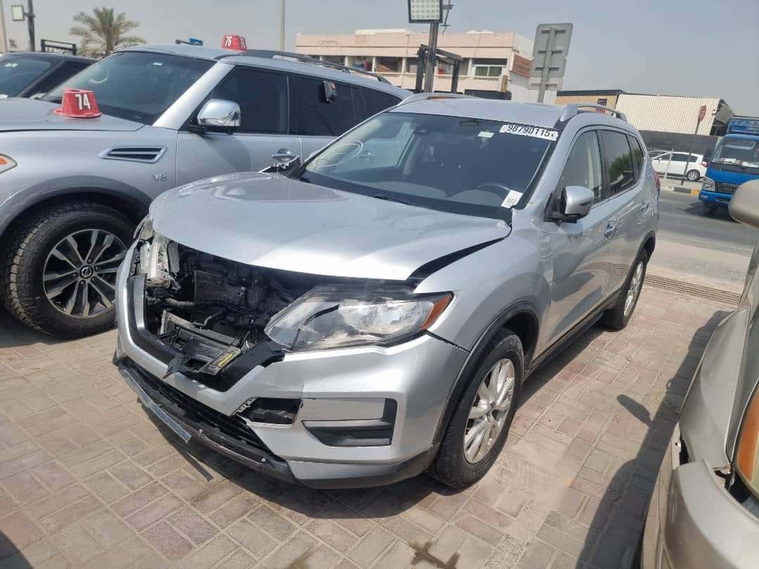Nissan Rogue 2019 thumbnail 3